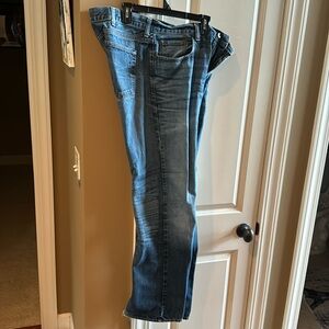 Gently worn Cremieux Relaxed Jeans 36/34.